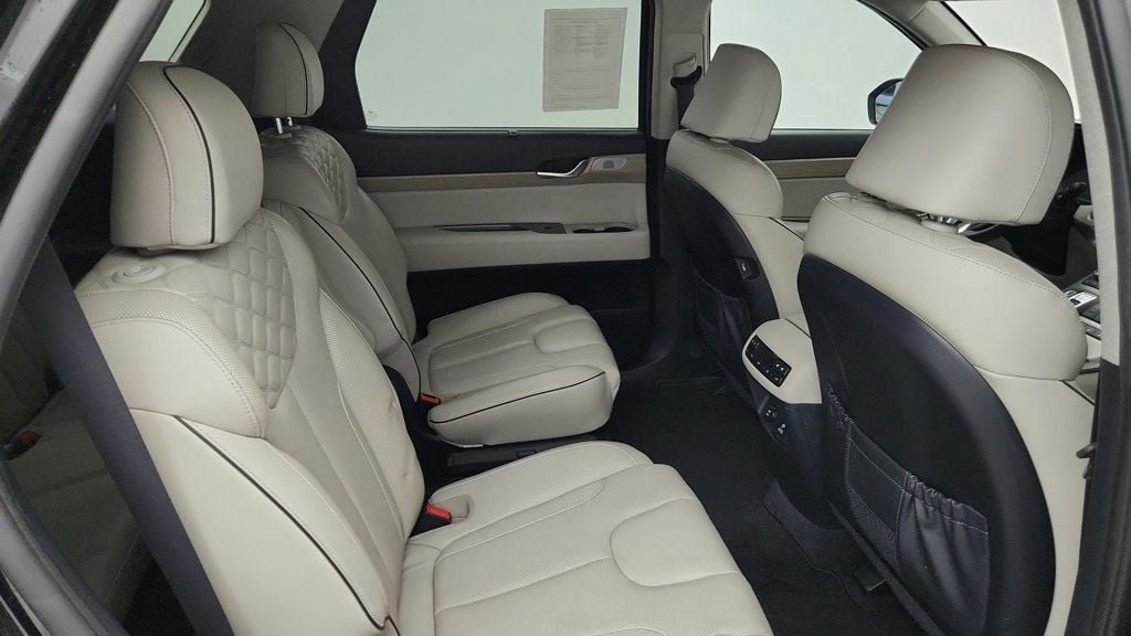 Used 2021 Hyundai Palisade Limited w/ Cargo Package FWD image 25