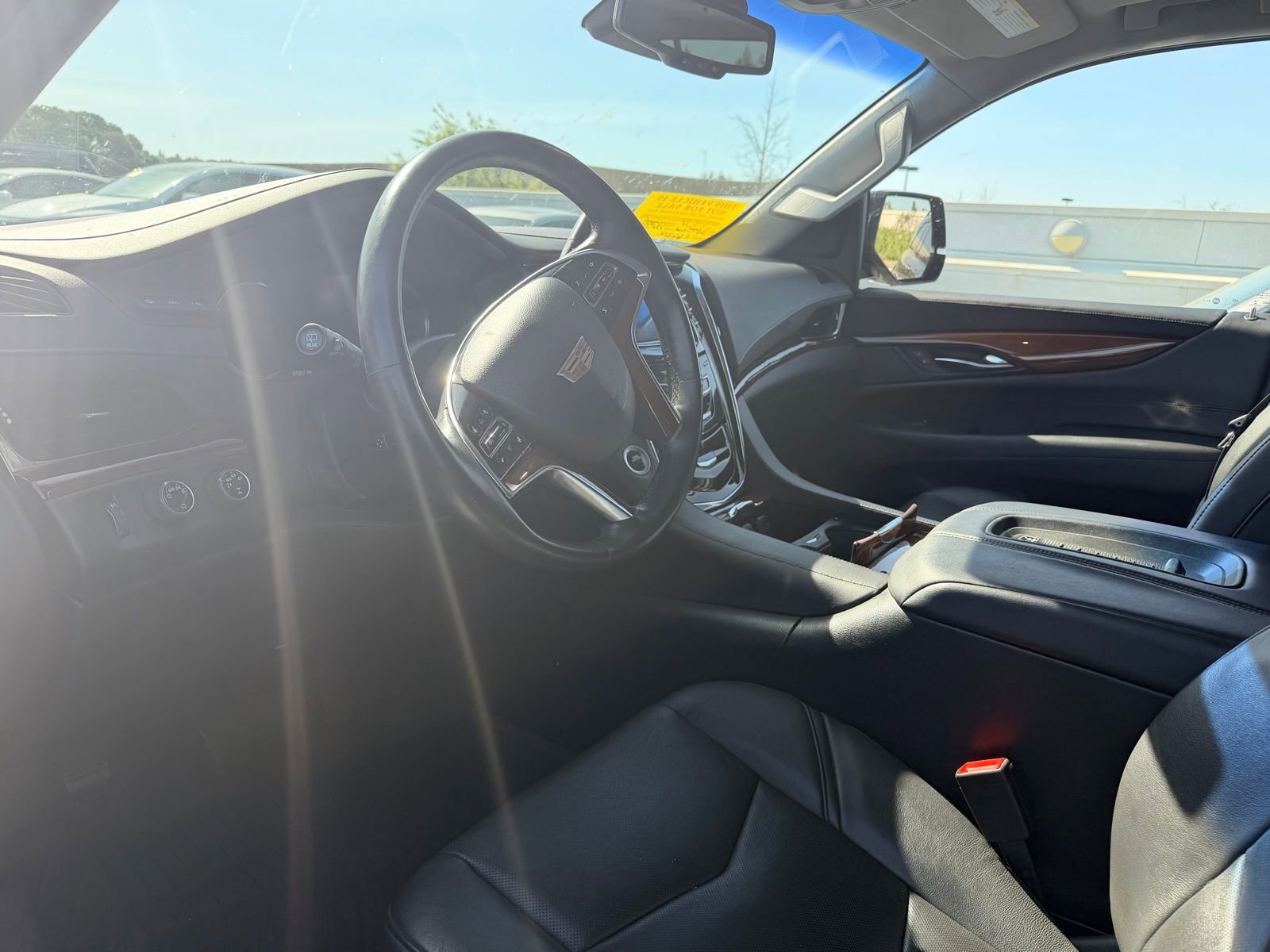 Used 2016 Cadillac Escalade ESV Luxury image 3