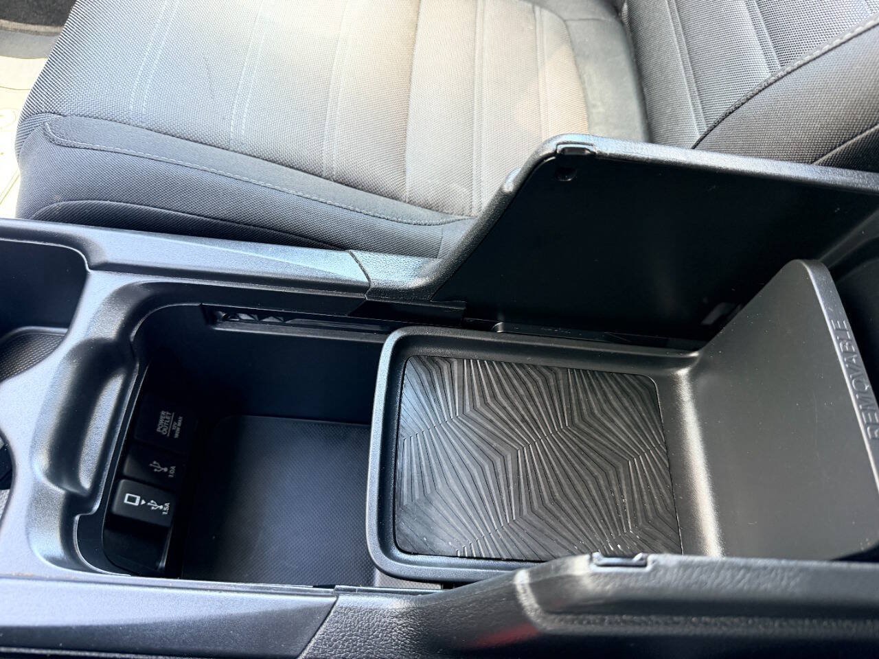 Used 2019 Honda CR-V EX image 47