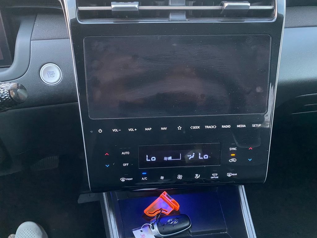 Certified 2024 Hyundai Tucson Limited image 34