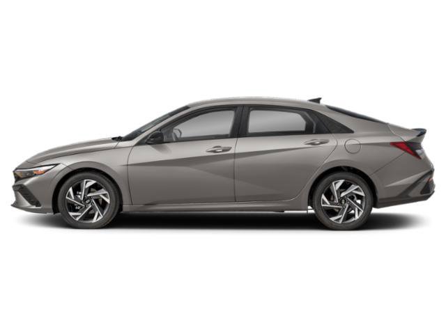 Certified 2025 Hyundai Elantra Sport FWD image 3