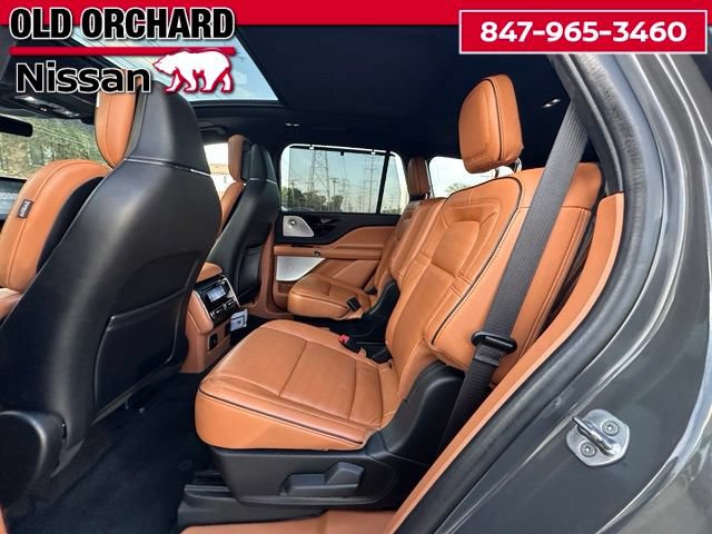 Used 2023 Lincoln Aviator Black Label AWD/4WD image 15