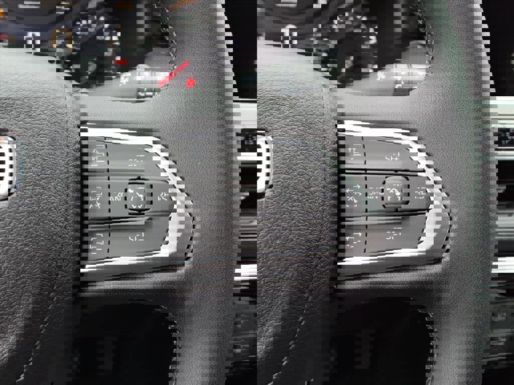 New 2026 Jeep Compass Limited image 14