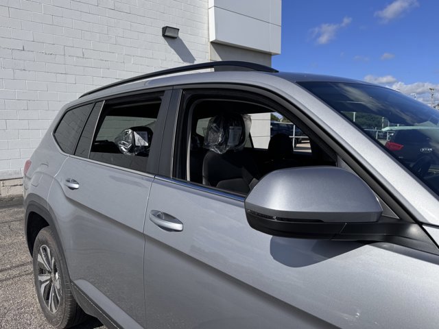 New 2026 Volkswagen Atlas SE image 32