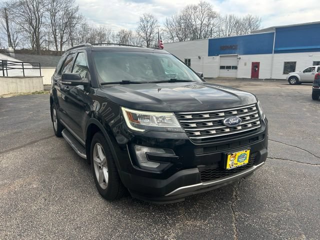 Used 2016 Ford Explorer XLT AWD/4WD image 6
