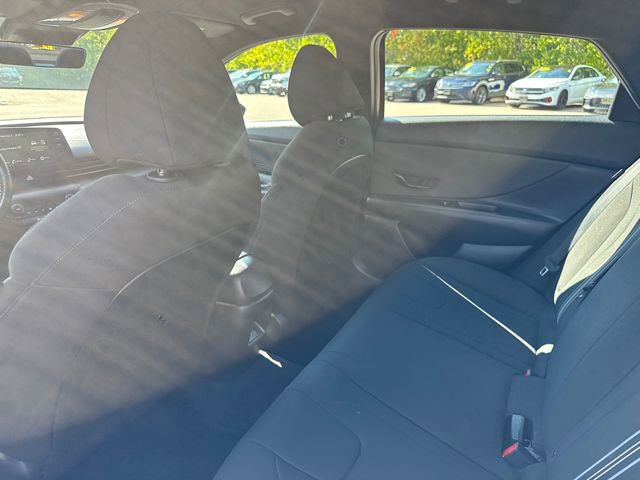 Used 2025 Hyundai Elantra Sport image 18