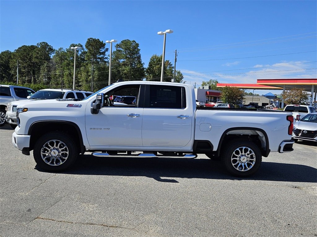 New 2026 Chevrolet Silverado 3500 LT w/ Z71 Chrome Sport Edition image 2
