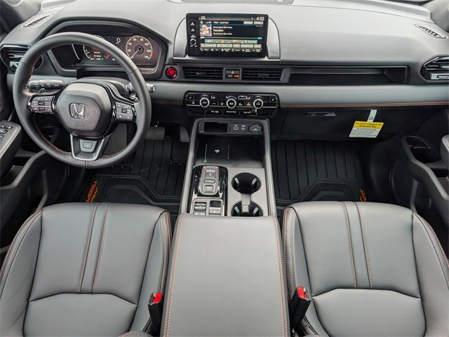 New 2025 Honda Pilot TrailSport image 5