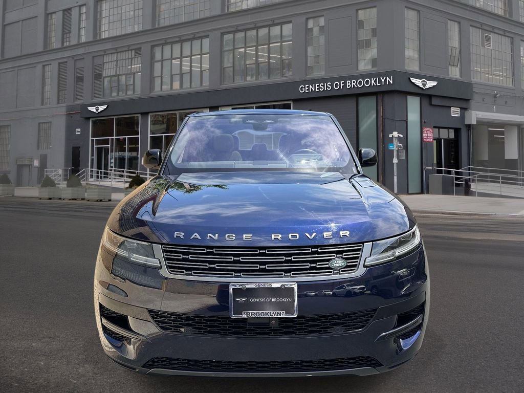 Used 2023 Land Rover Range Rover Sport SE AWD/4WD image 5