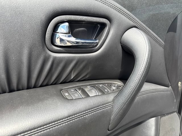 Used 2024 Nissan Armada SV AWD/4WD image 25