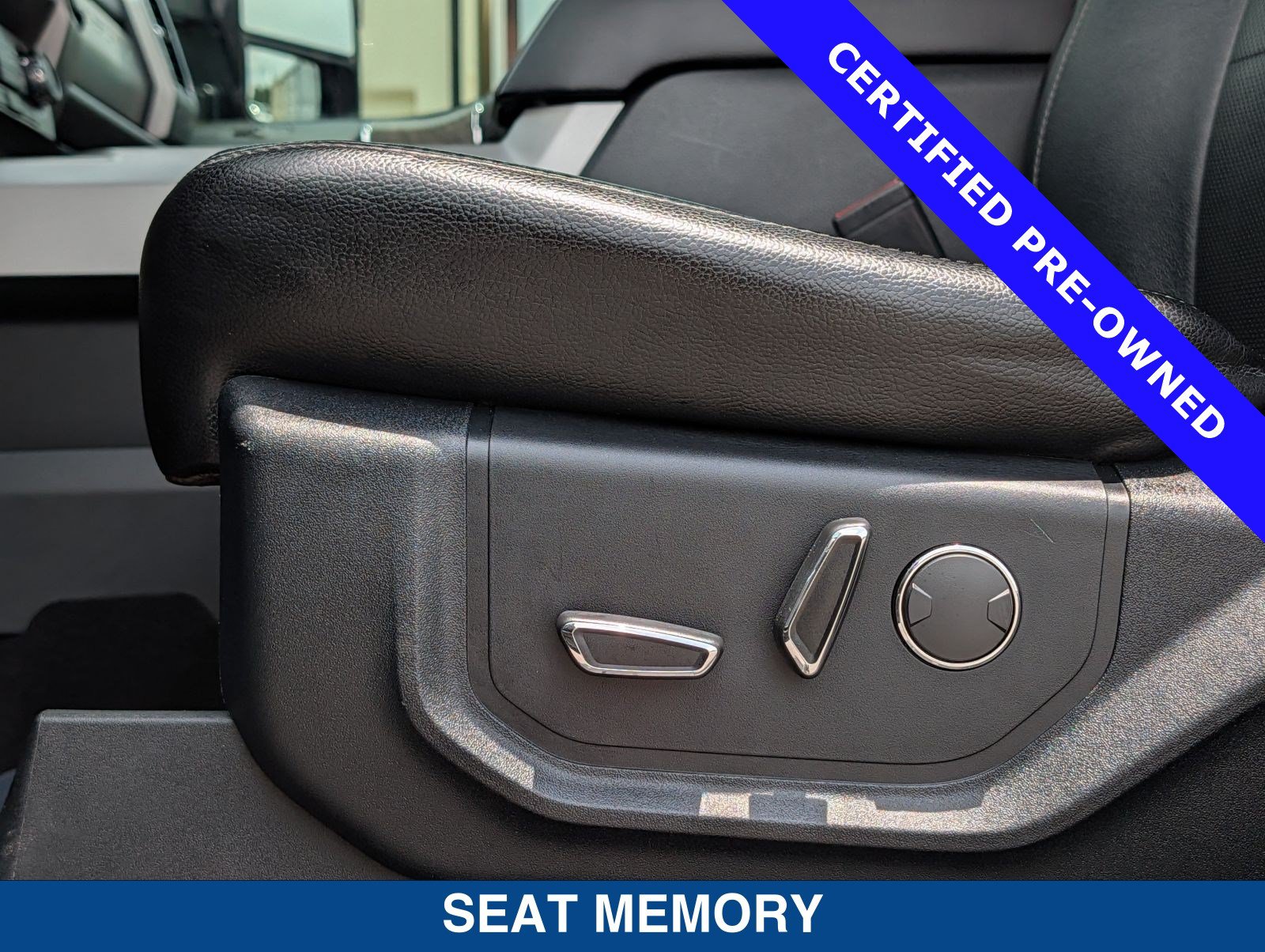 Certified 2019 Ford F250 Lariat w/ Lariat Ultimate Package AWD/4WD image 28