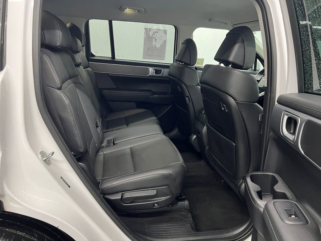 Used 2024 Hyundai Santa Fe SEL image 24