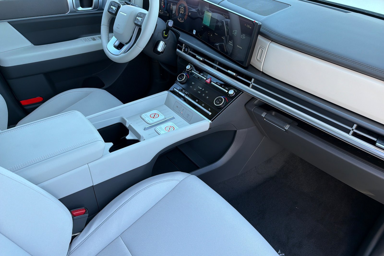 New 2026 Hyundai Santa Fe SE FWD image 16
