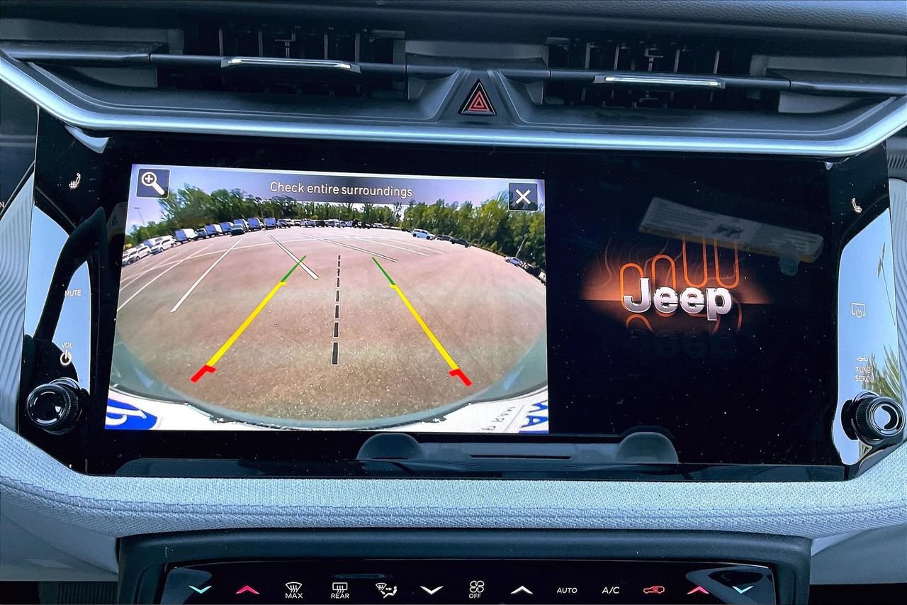 New 2026 Jeep Cherokee Laredo AWD/4WD image 12