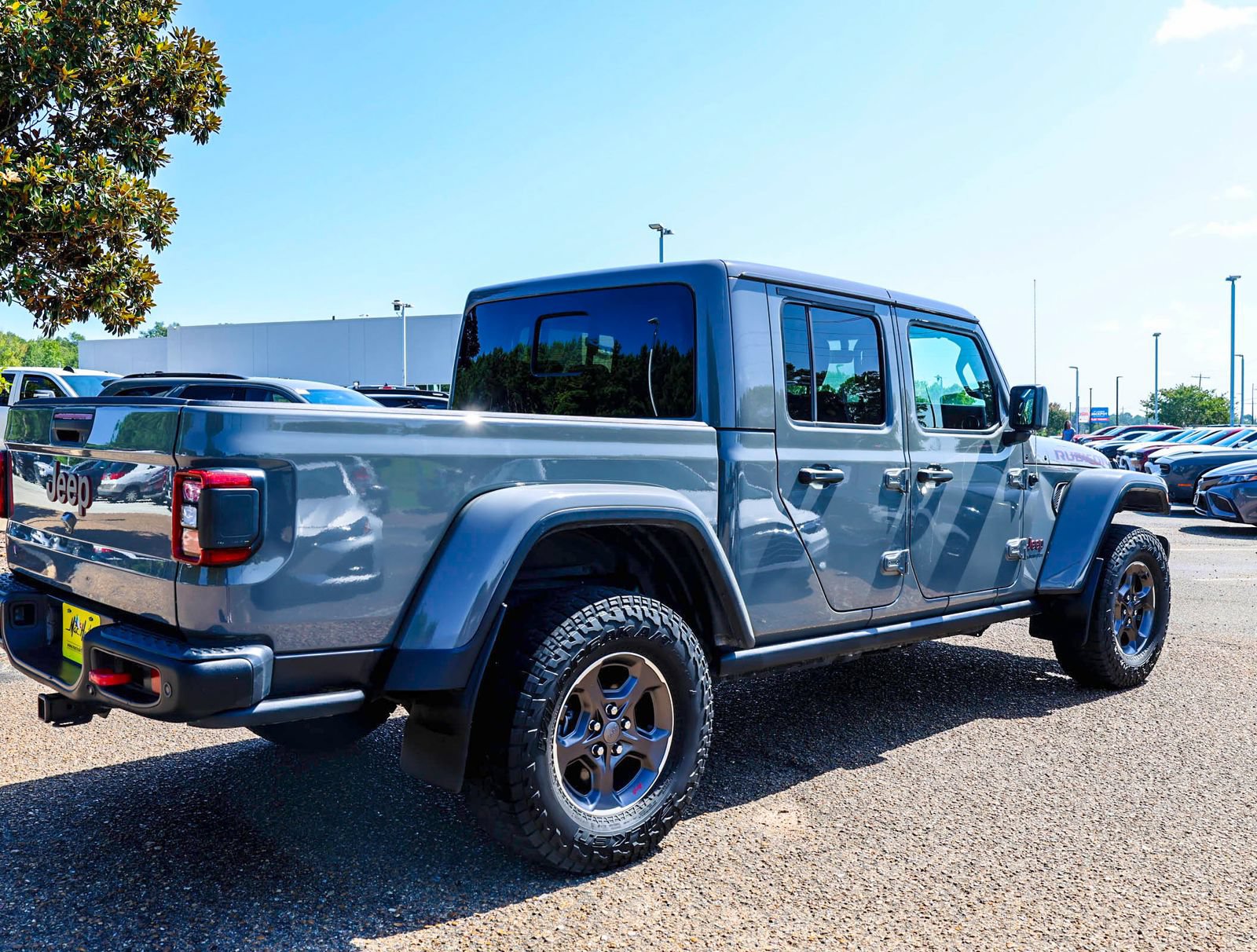 Used 2021 Jeep Gladiator Rubicon AWD/4WD image 6