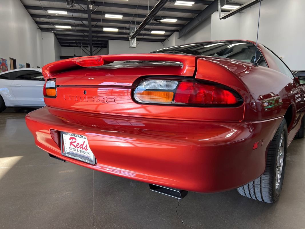 Used 2002 Chevrolet Camaro Z28 w/ Preferred Equipment Group image 42