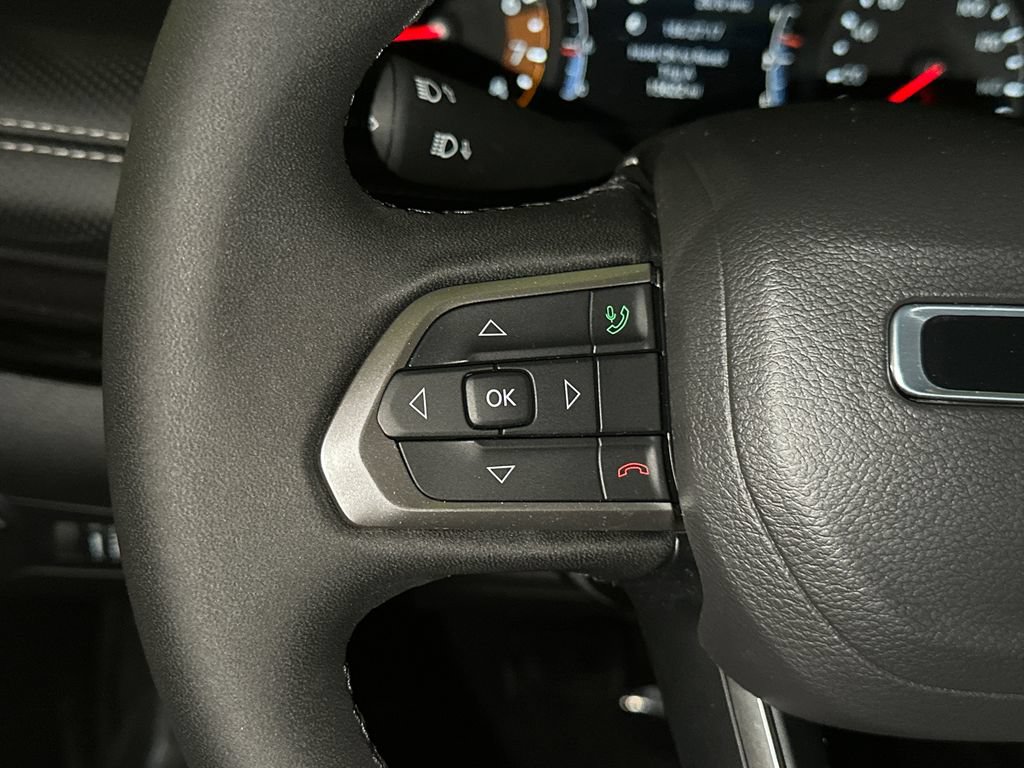Used 2023 Jeep Compass Latitude AWD/4WD image 22
