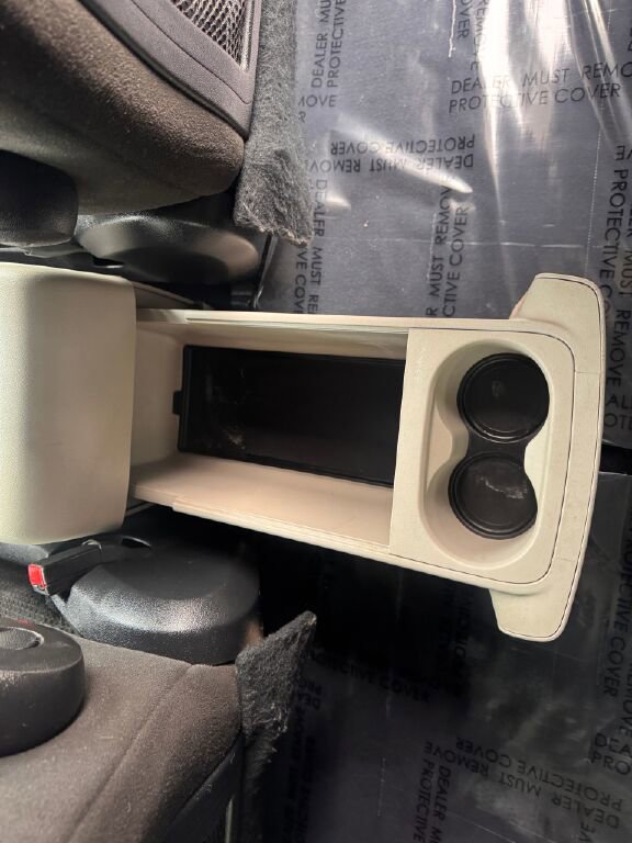 Used 2016 Dodge Grand Caravan SXT image 22