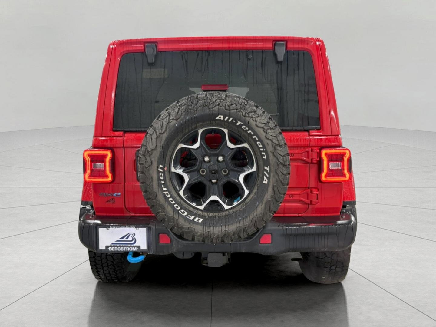 Used 2022 Jeep Wrangler Unlimited Rubicon 4xe w/ Steel Bumper Group image 8
