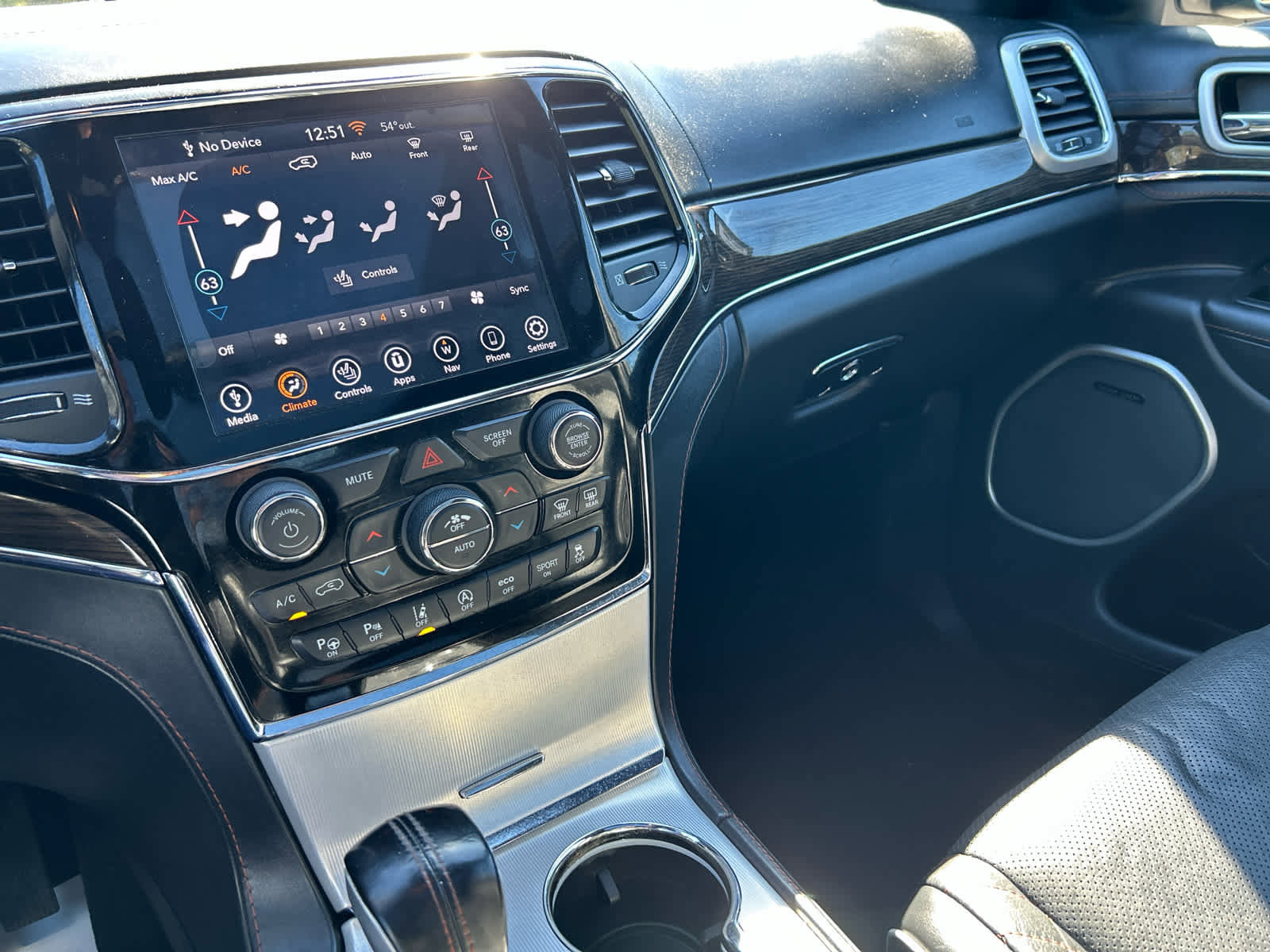 Used 2020 Jeep Grand Cherokee Summit image 28