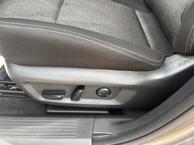 Used 2024 Nissan Rogue SV image 12