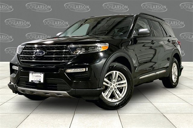 Used 2022 Ford Explorer XLT w/ Equipment Group 202A image 3