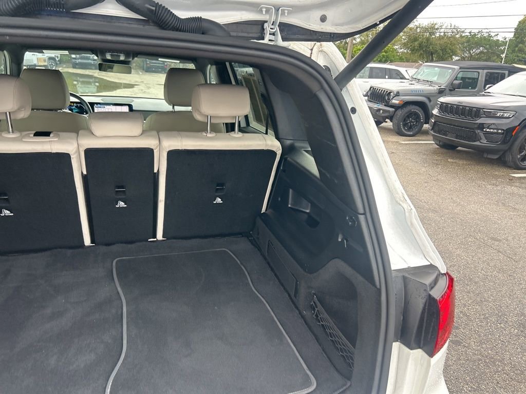 Used 2025 Mercedes-Benz GLB 250 4MATIC image 29