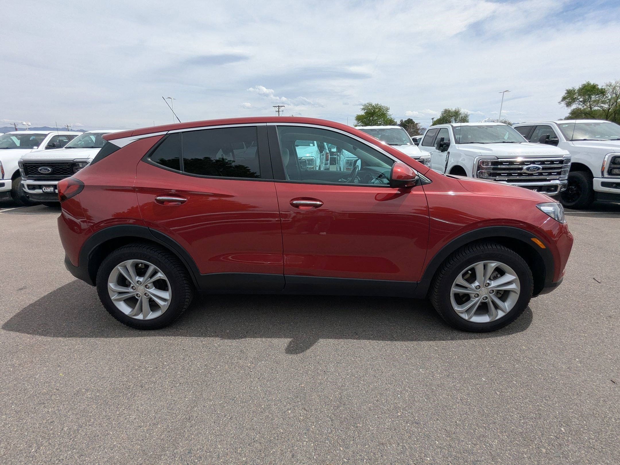 Used 2021 Buick Encore GX Preferred AWD/4WD image 2