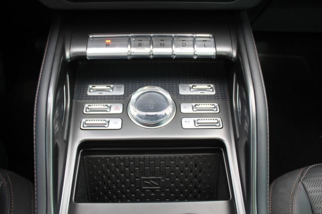 Used 2025 Lincoln Nautilus Reserve w/ Jet Appearance Package AWD/4WD image 34