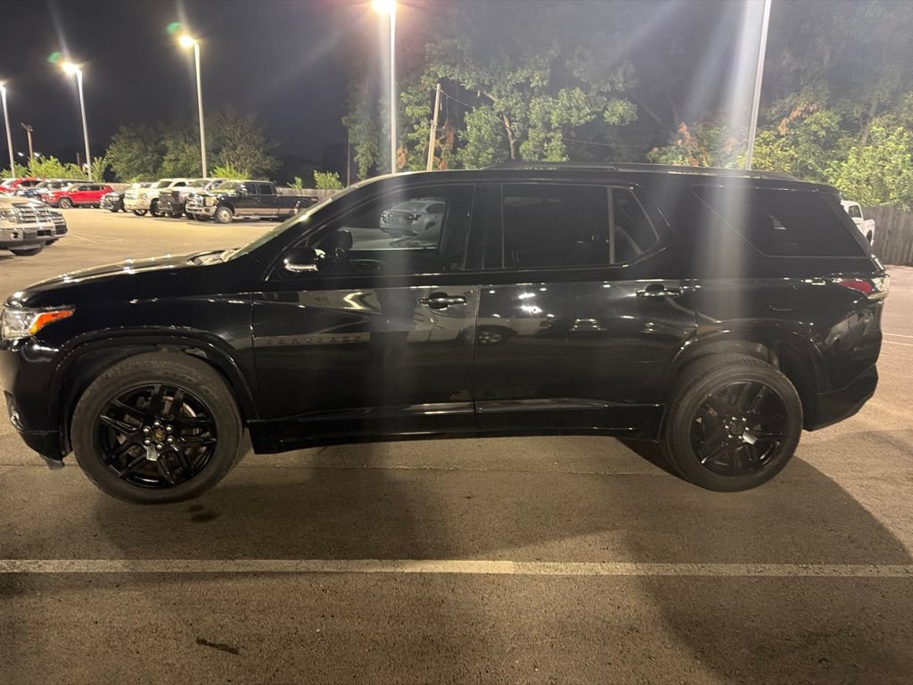 Used 2019 Chevrolet Traverse Premier w/ Redline Edition FWD image 7