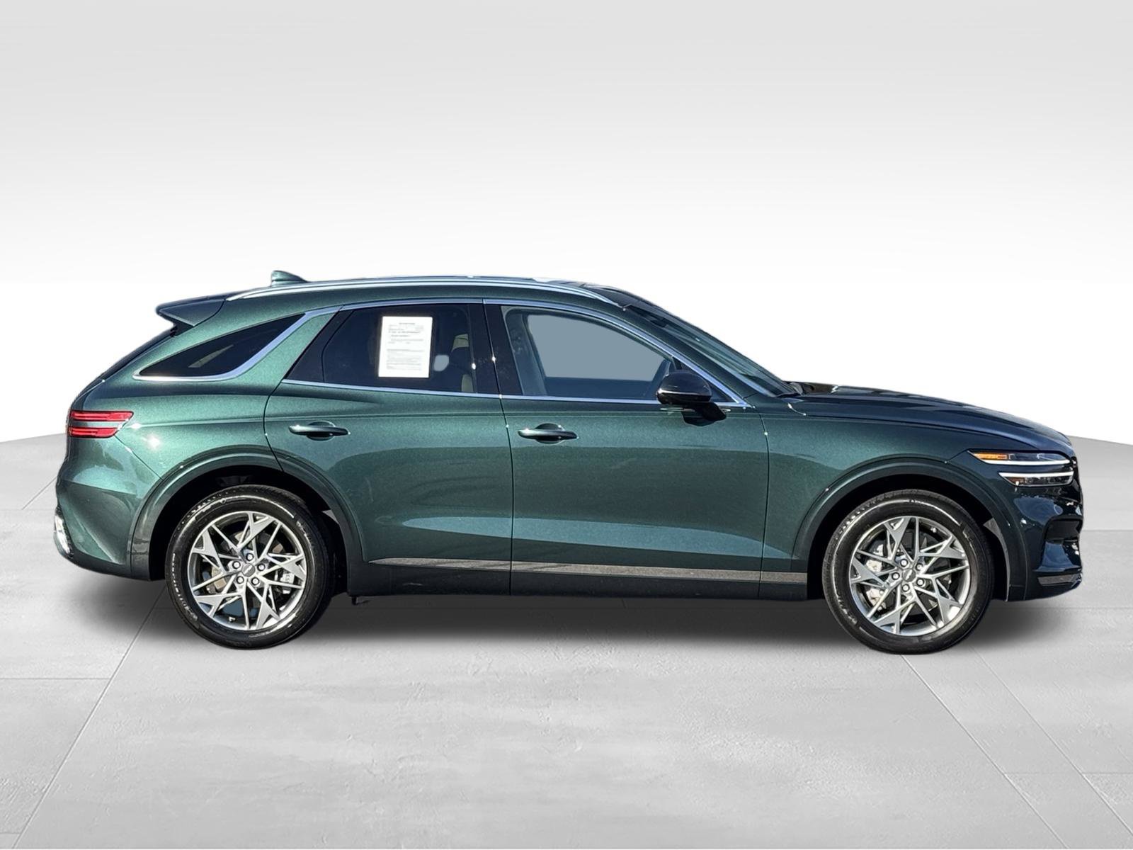 Used 2024 Genesis GV70 2.5T w/ Advanced Package AWD/4WD image 3