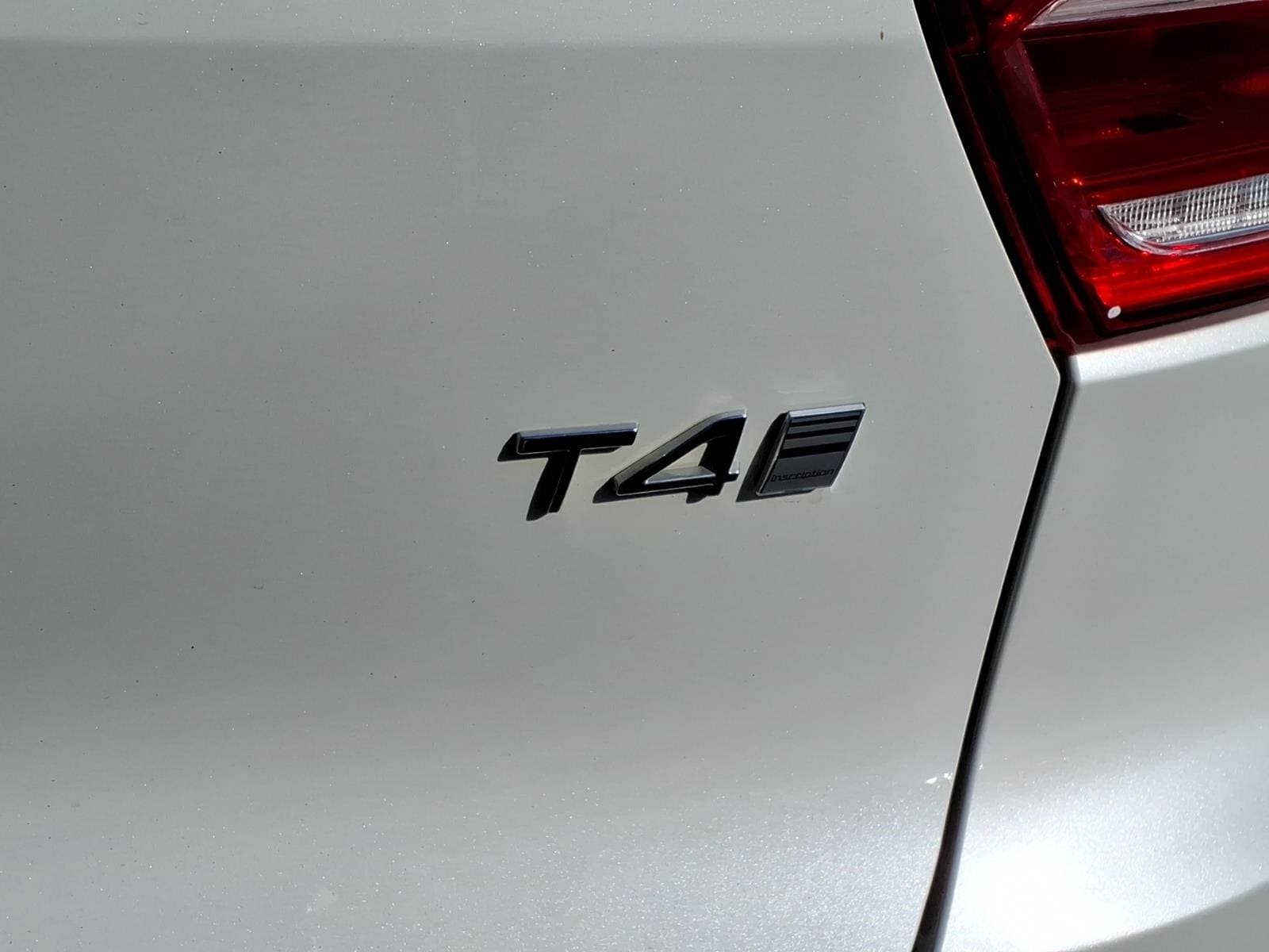 Used 2019 Volvo XC40 T4 Inscription FWD image 29