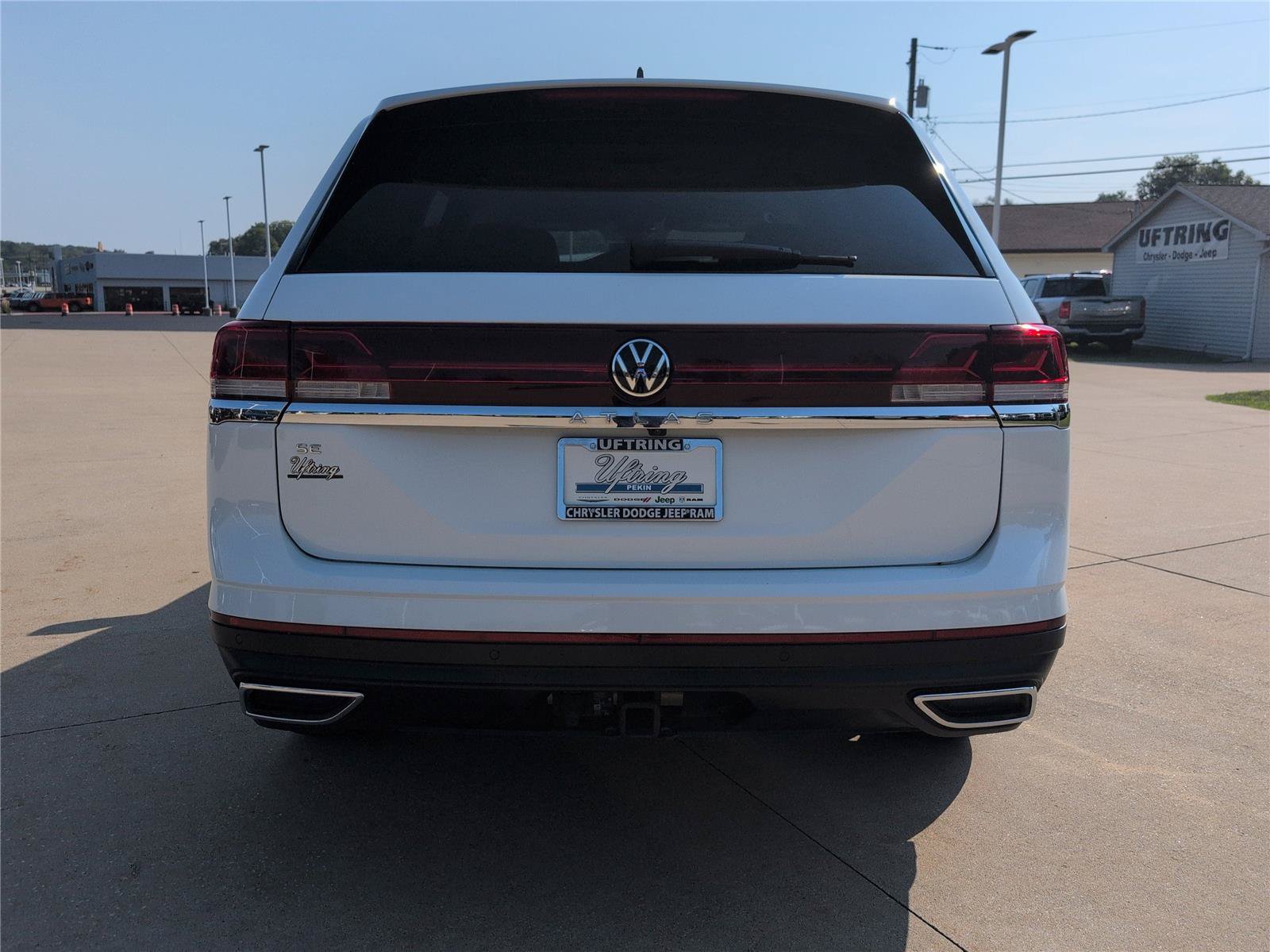 Used 2024 Volkswagen Atlas SE FWD image 4