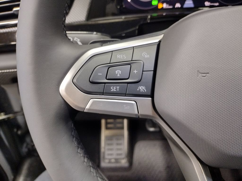 New 2026 Volkswagen Atlas Cross Sport SEL Premium R-Line image 30