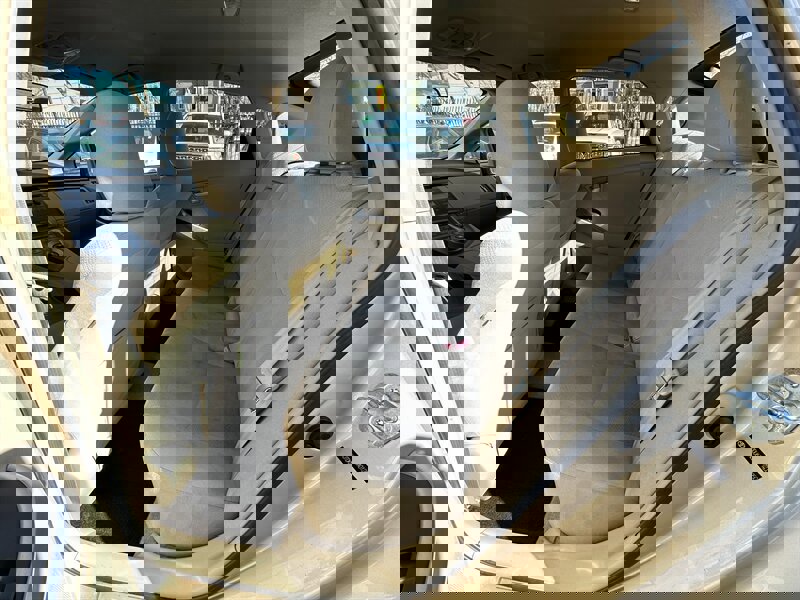 Used 2010 Toyota Prius Five image 17