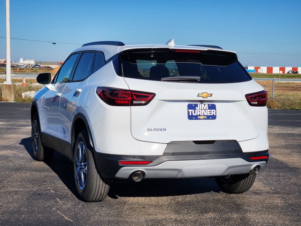 New 2026 Chevrolet Blazer LT w/ Convenience Package FWD image 5