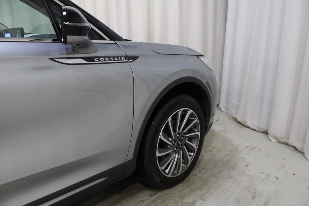 Certified 2023 Lincoln Corsair Reserve w/ Equipment Group 201A AWD/4WD image 28