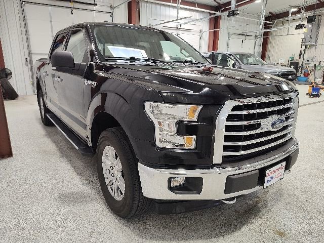 Used 2017 Ford F150 XLT w/ Equipment Group 302A Luxury AWD/4WD image 3