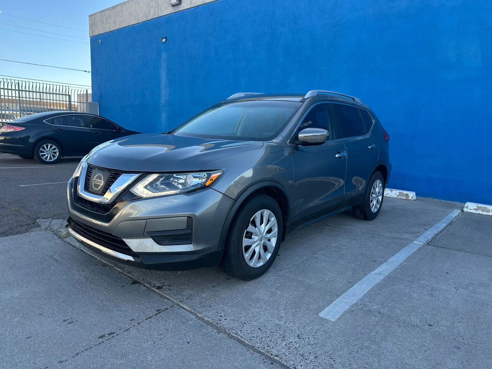 Used 2017 Nissan Rogue S w/ Appearance Package image 1