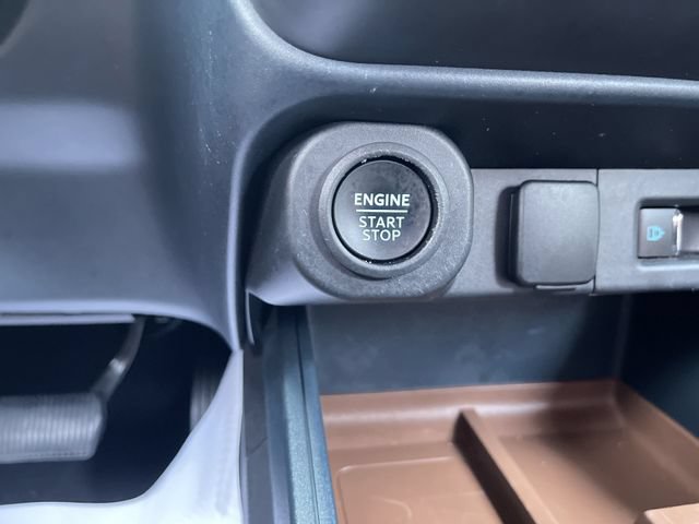 Used 2024 Ford Maverick Lariat FWD image 17