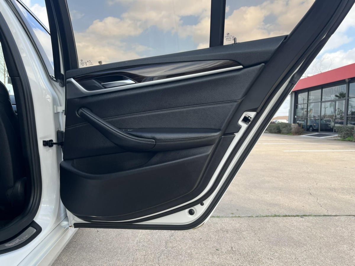 Used 2017 BMW 530i RWD image 29