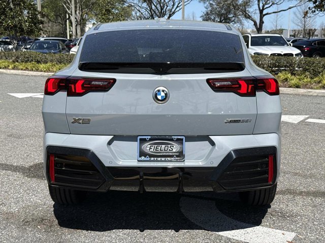 Used 2025 BMW X2 xDrive28i w/ Technology Package image 4