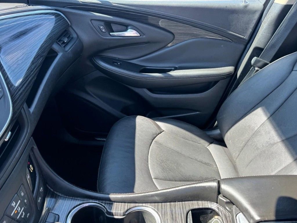 Used 2017 Buick Envision Essence image 15