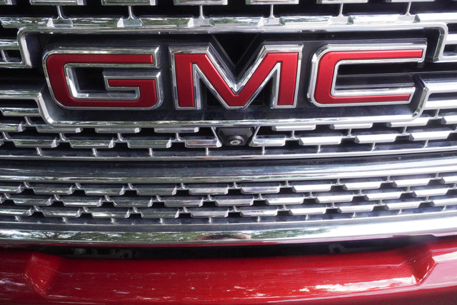 Used 2024 GMC Sierra 2500 AT4 w/ AT4 Preferred Package AWD/4WD image 43