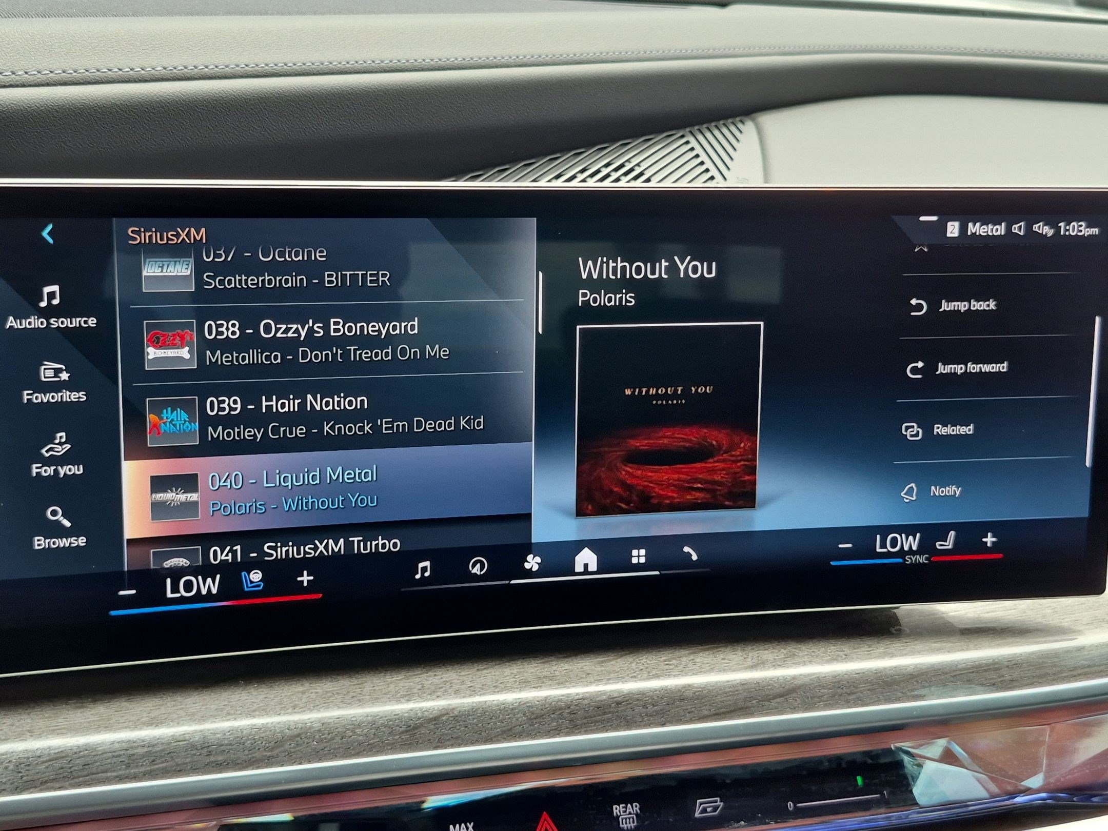 Certified 2024 BMW i7 eDrive50 w/ M Sport Package RWD image 23