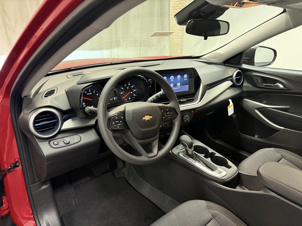 New 2026 Chevrolet Trax LS image 25