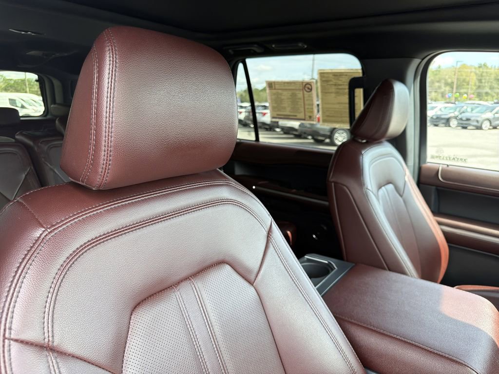 Used 2024 Ford Expedition Max Limited image 22