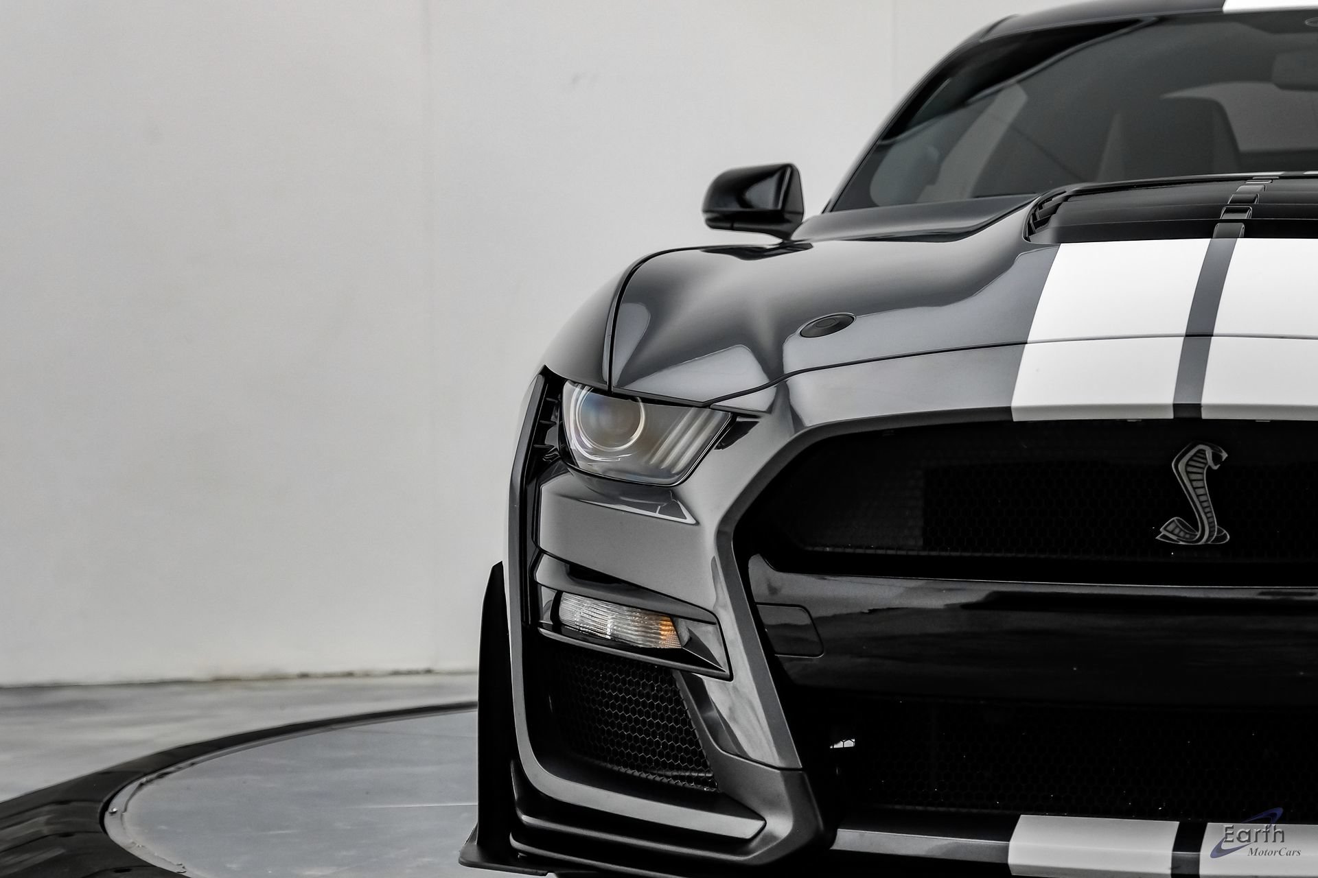 Used 2021 Ford Mustang Shelby GT500 w/ Carbon Fiber Track Pack RWD image 36
