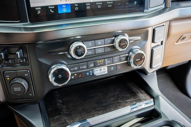 Used 2024 Ford F250 Lariat image 24
