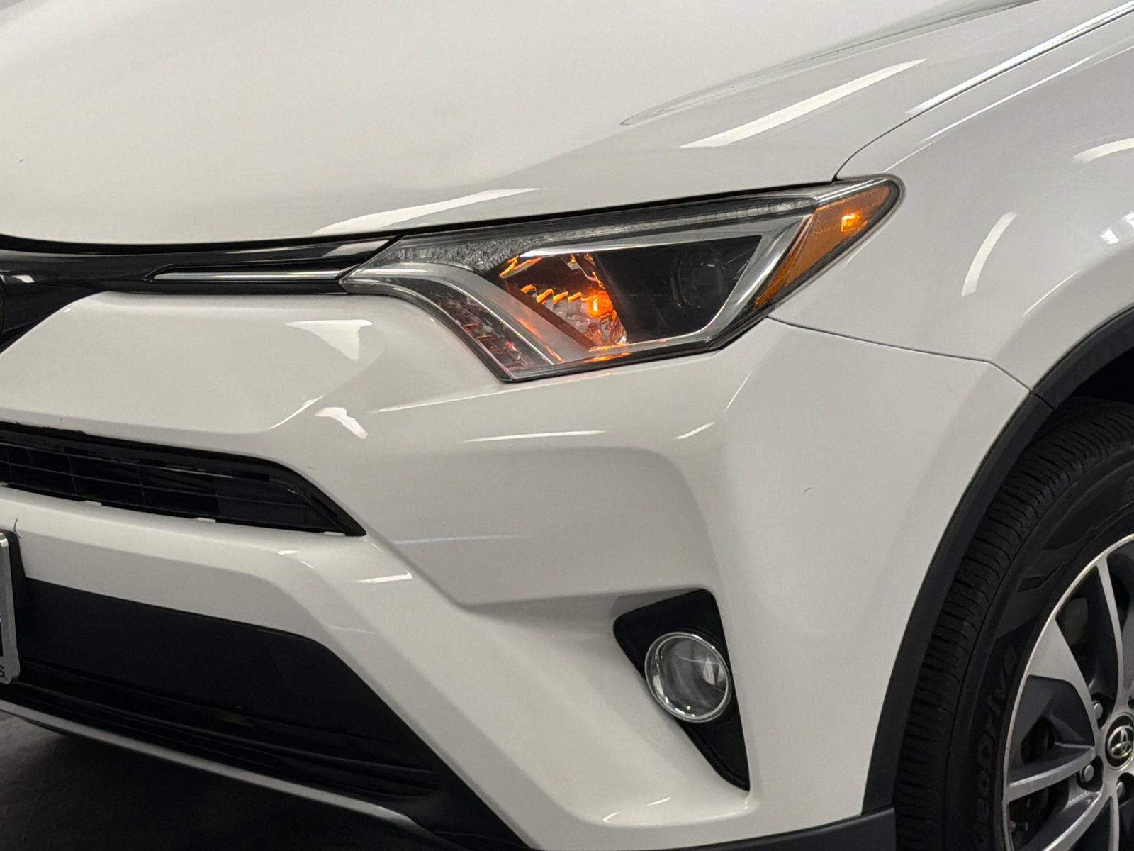 Used 2018 Toyota RAV4 XLE AWD/4WD video 2